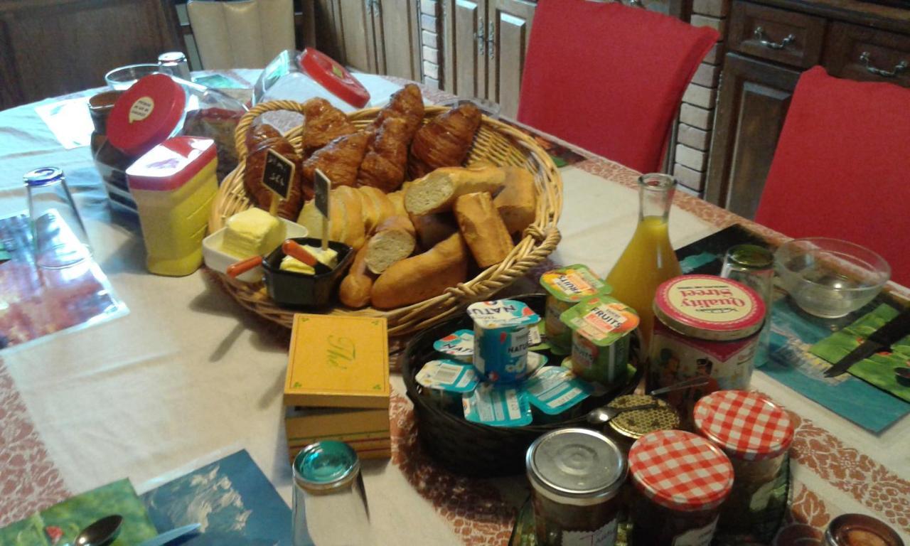Au Grand Sapin Homestay *